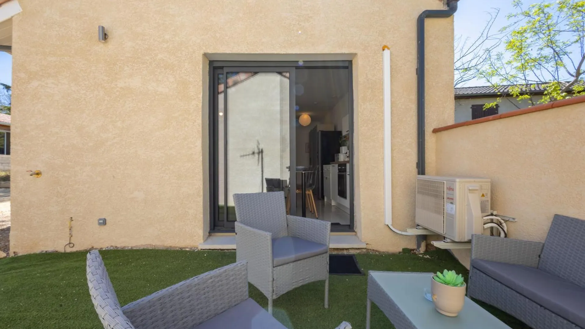 Le Sequoia - Maison Individuelle, Terrasse, Parking Prive Saix  Fransa